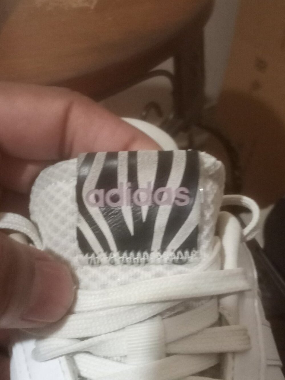 Adidas Postmove SE Low-Top White and Animal Print Sneakers GY6123 Women's Sz 9.5 - Picture 6 of 14